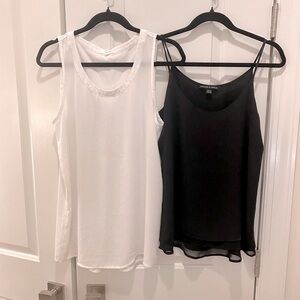 Like New Sleeveless Blouses/Tanks (2)